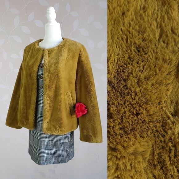 Zara trf Outerwear Cozy Faux Fur Cropped Snap Front Teddy Jacket Golden Tan XS - Picture 1 of 15